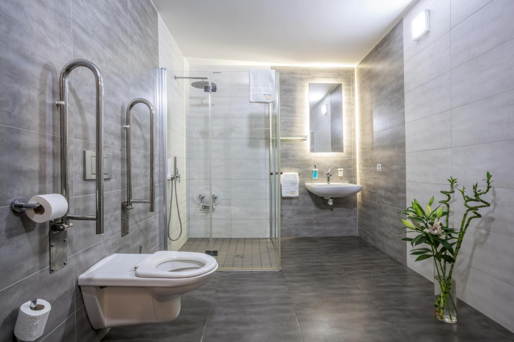 Hotel Beta Bzenec Exterior photo