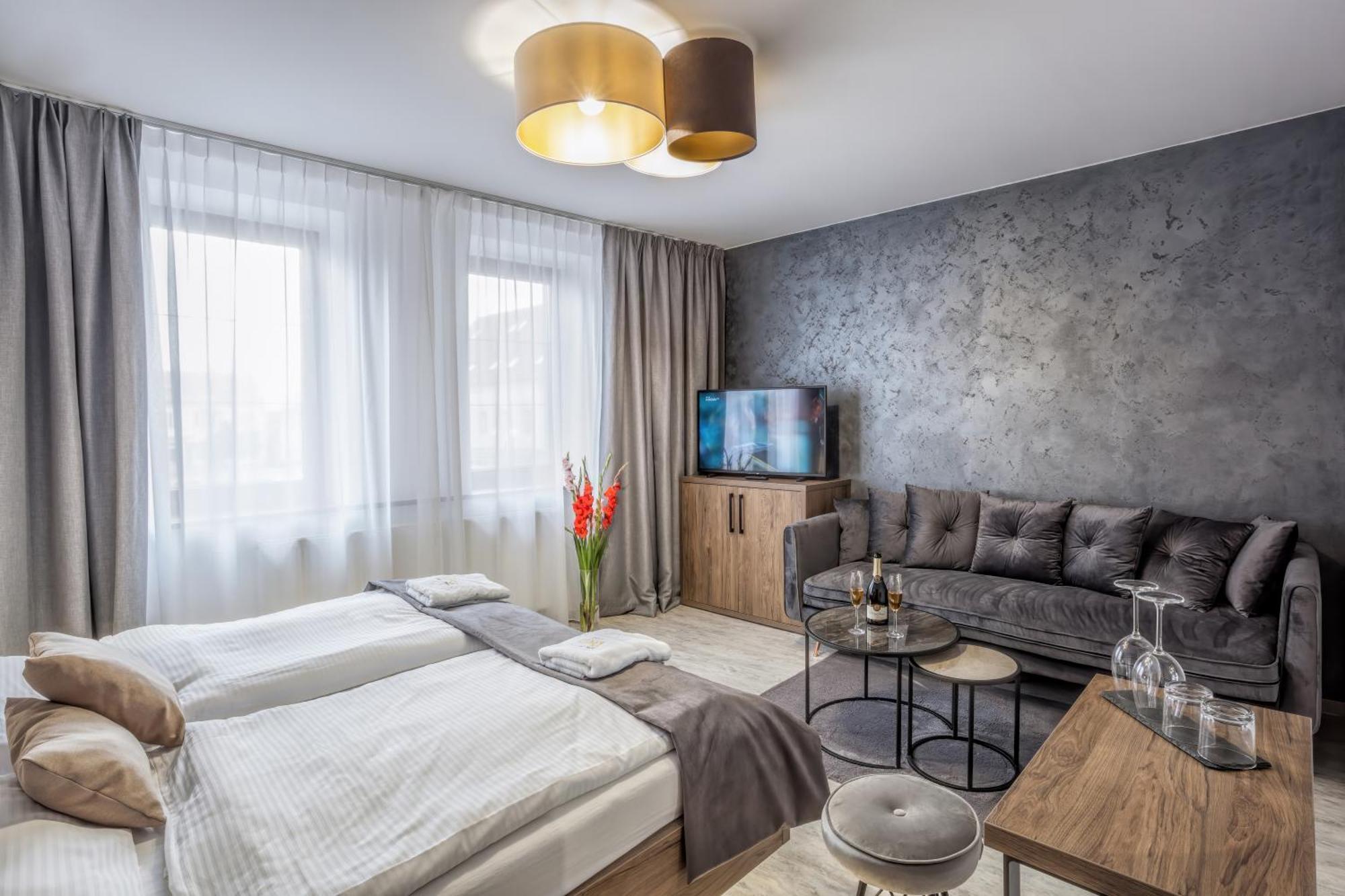 Hotel Beta Bzenec Exterior photo