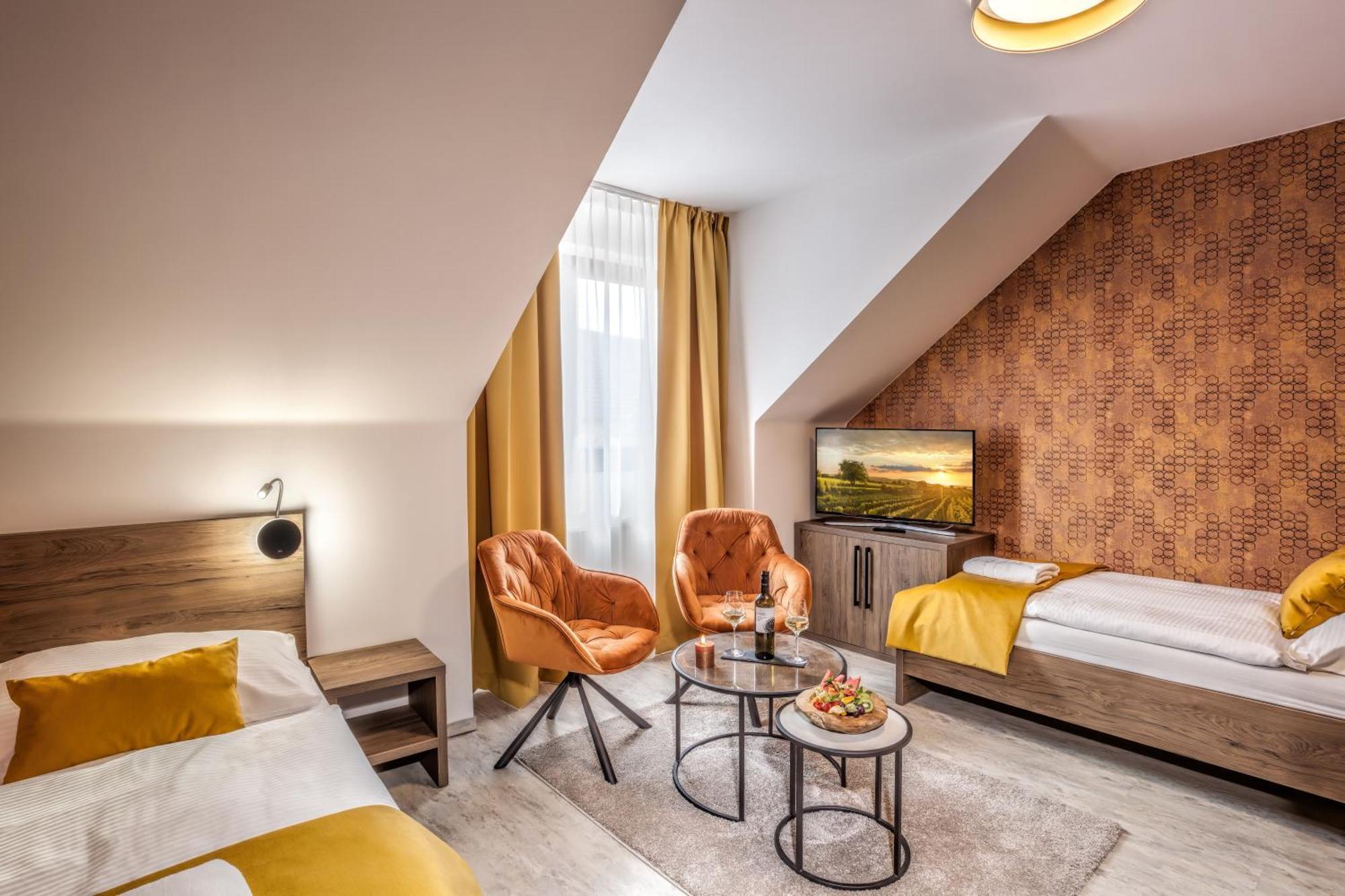 Hotel Beta Bzenec Exterior photo